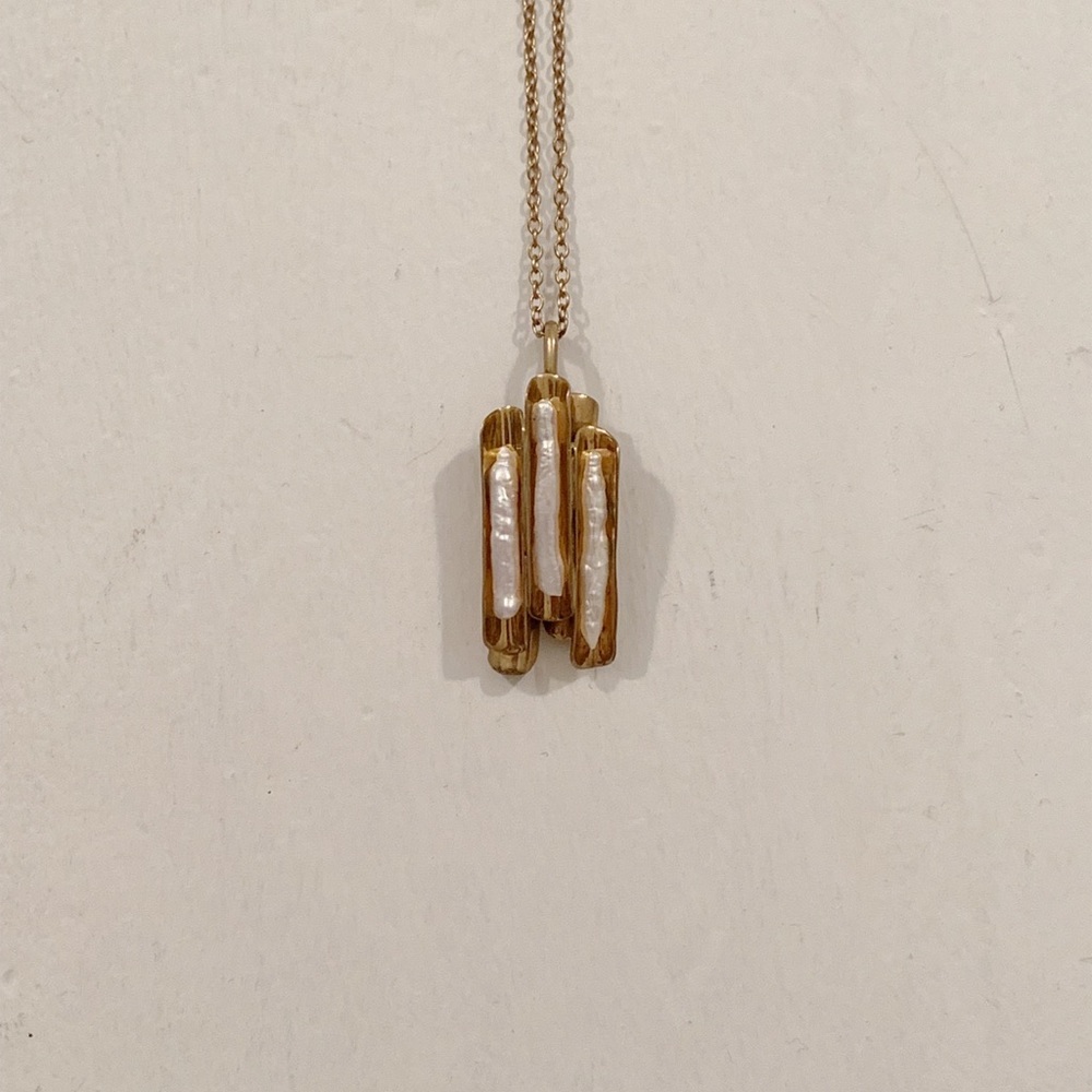 Statement Pearl Necklace